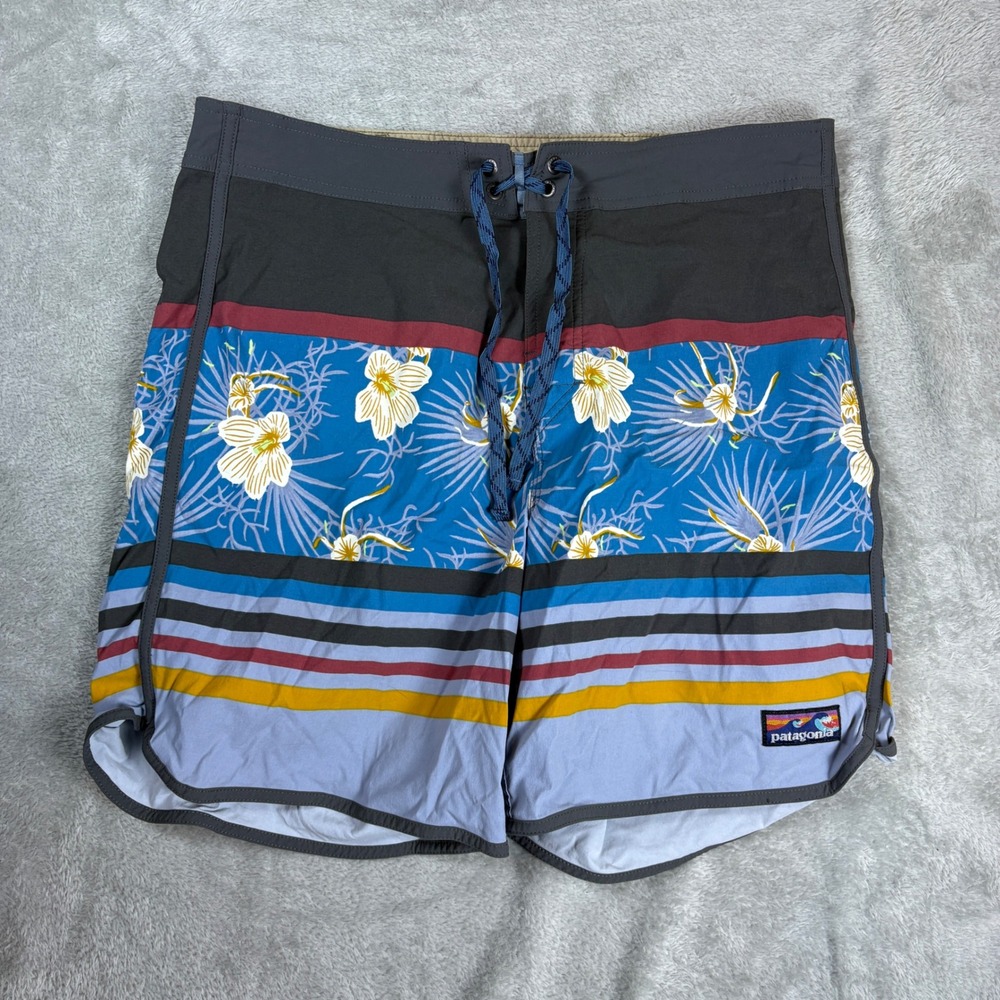 Patagonia Shorts Mens 35 Scallop Hem Board Shorts Floral Striped Blue Multi